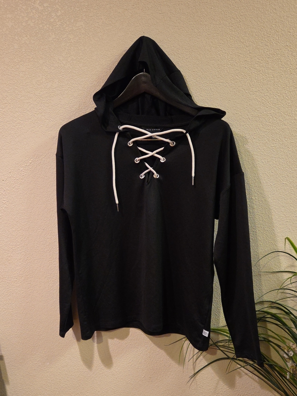 Kay Unger Black Hooded Lace-Up Top with White Drawcords Size Medium